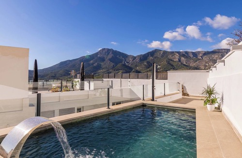 Carratraca Apartment | BANDERAS & SPA STUDIO HYDROMASSAGE+JACUZZI (CAMINITO DEL REY/OPTIONAL MASSAGE)