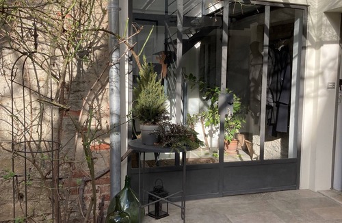 Aub Apartment | Baroque apartment (110sqm) on the 1st floor for 4 people