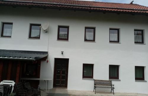 Hutthurm Apartment | Bauernhaus Auberg