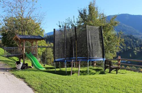 Hopfgarten Markt Apartment | Bauernhof Mödling