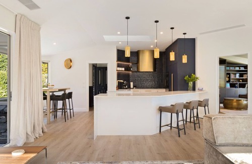 Closeburn Villa | Baywaters Retreat by Sotheby's Luxury Rental Homes