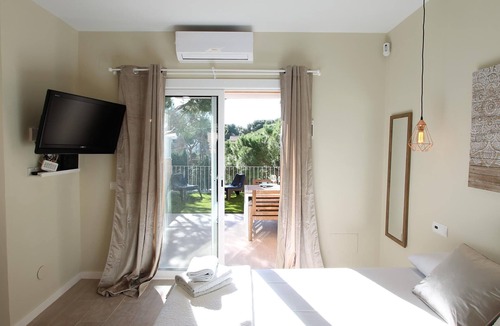 Castelldefels Apartment | Beach apartment III Petit Bijou
