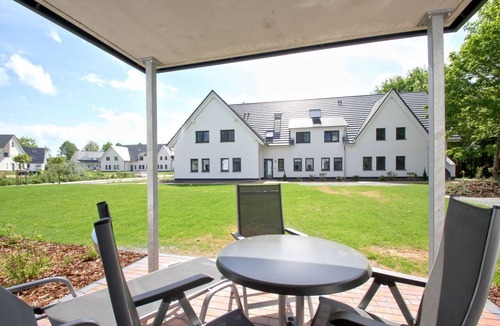 Moenchgut Peninsula Apartment | Beachfront vacation rental with a terrace, access to the pool and sauna - Rex Rugia H-1010 -
