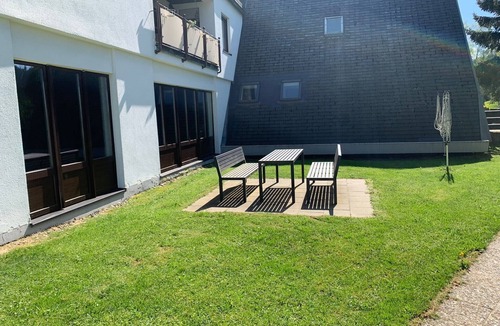 Schoenwald Apartment | Beautiful maisonette vacation apartment for 2-5 people (with pool area)