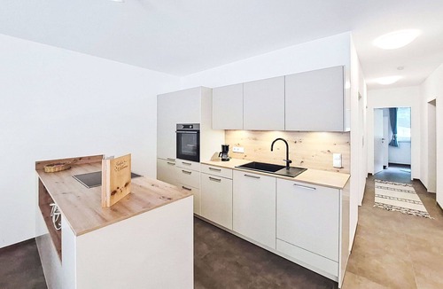 Gnadenwald Apartment | Beautiful apartment for 5 guests with WIFI, TV, terrace and pets allowed