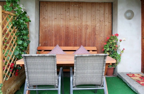 Kapfing Villa | Beautiful apartment in villa with WIFI, TV, terrace, pets allowed, panoramic view and parking