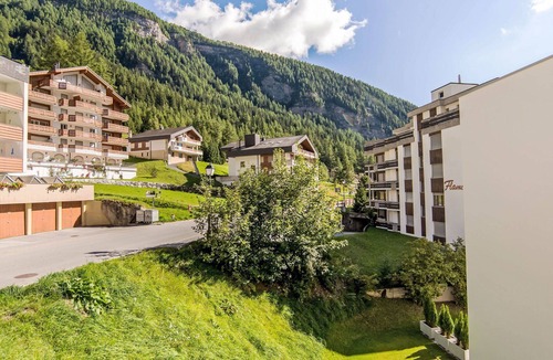 Leukerbad Apartment | Beautiful apartment for 5 guests with WIFI, TV and balcony