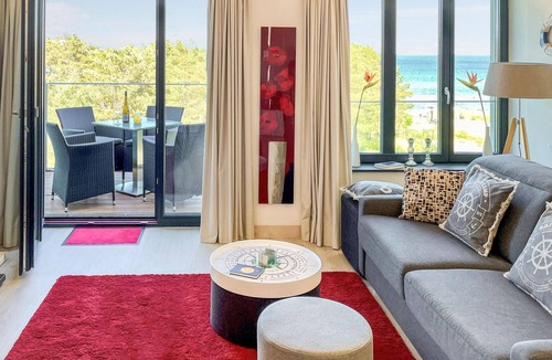 Prora Apartment | Beautiful apartment in Binz with outdoor swimming pool