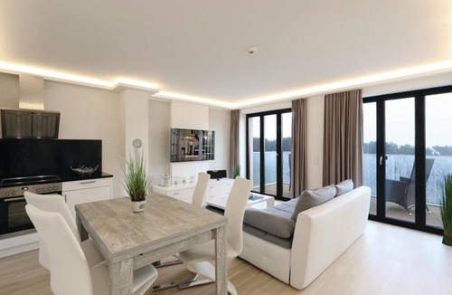 Prora Apartment | Beautiful apartment in Binz with outdoor swimming pool
