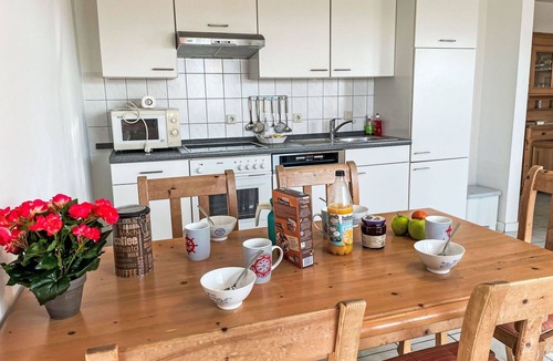 Ummanz Apartment | Beautiful apartment for 5 guests with WIFI, TV, terrace and pets allowed