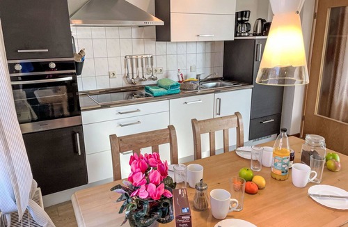 Ummanz Apartment | Beautiful apartment for 3 people with WIFI, TV and balcony