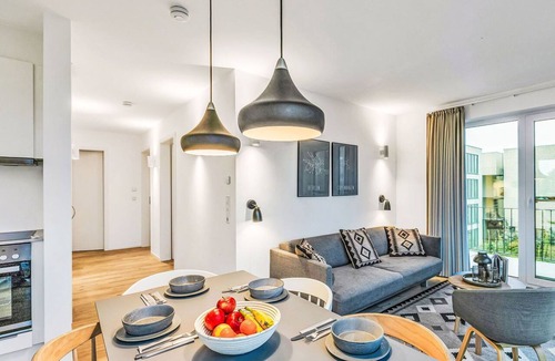 Lembruch Apartment | Beautiful apartment for 6 guests with hot tub, WIFI, pool, TV, balcony and pets allowed