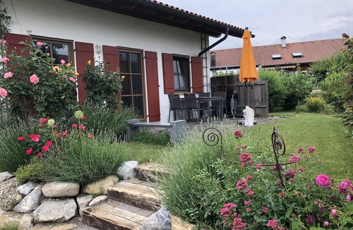 Eglofs Apartment | Beautiful apartment with terrace and alpine view for 2-4 persons.