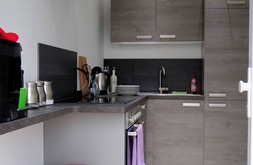 Hassloch Apartment | Beautiful bright room in a condo complex with Mainblick