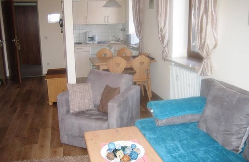 Oberaudorf Apartment | Beautiful corner apartment with large balcony,box spring beds,new bathroom,sauna