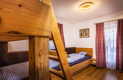 Oberschonau House | Beautiful, cozy, newly renovated chalet