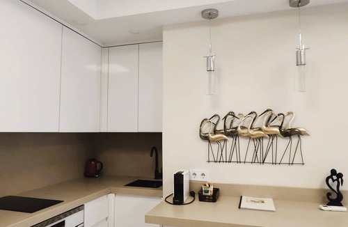 Milla de Oro Apartment | Beautiful designer apartment on the Golden Mile.