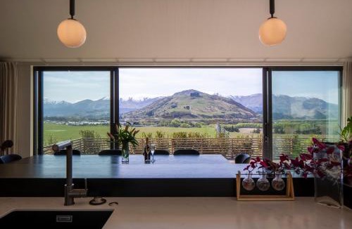 Lake Hayes House | Beautiful Haven - Stunning Luxury Home - Queenstown - NEW!