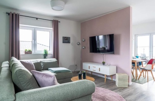Huede Apartment | Beautiful penthouse Dümmer See - Lembruch Quiet, spacious and with a view of nature