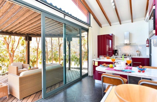 Salobre Villa | Beautiful private villa for 6 people with private pool, WIFI, A/C, TV, terrace and pets allowed