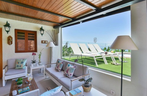 Arucas House | Beautiful private villa for 6 people with private pool and TV