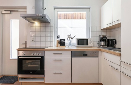 Huben House | Beautiful terraced house for sole occupancy