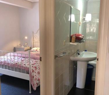 Laredo Apartment | bed and beach laredo