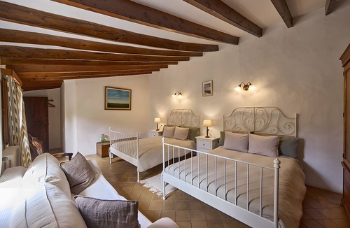 Banyalbufar Bed & Breakfast | Bed and Breakfast 'Can Busquets Suite' with Sea View, Wi-Fi and Air Conditioning