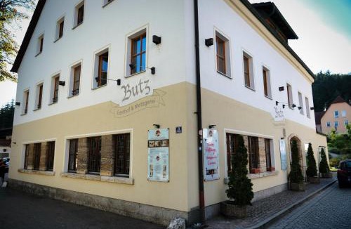 Worth an der Donau Hotel | "beim Butz"