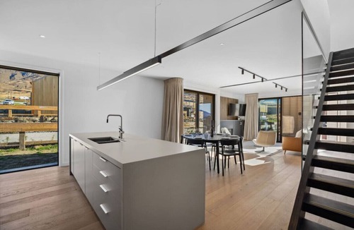 Cardrona House | Bella Coola - 3 Bedroom