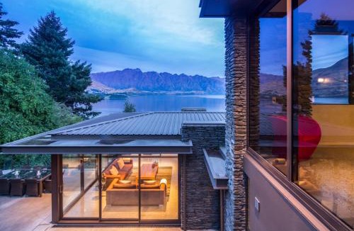 Fernhill Villa | Bellbrae Luxury Villa by MajorDomo