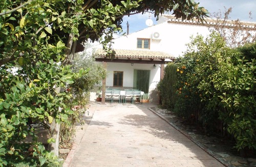 Almogia Cottage | Belvilla by OYO Casa La Palmera