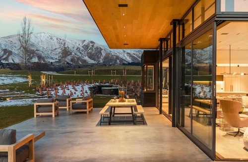 Lake Hayes House | Bendemeer Seclusion, Queenstown Getaway