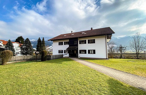 Wiedemannsdorf Apartment | Bergfried - vacation apartment for up to 5 people