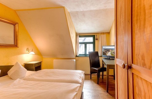Schmilka Bed & Breakfast | Berghaus Rauschenstein: Double room (half board) - Bio- & Nationalparkrefugium Schmilka