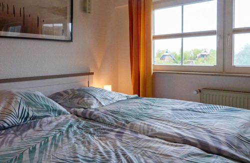 Monchgut-Granitz Apartment | "Between the Baltic Sea beach and the Bodden, the Boddenhus apartment house awaits you with its brig