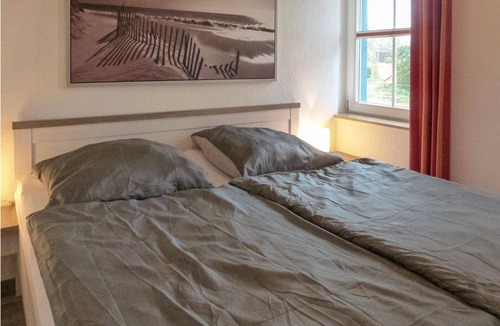 Monchgut-Granitz Apartment | "Between the Baltic Sea beach and the Bodden, the Boddenhus apartment house awaits you with its brig