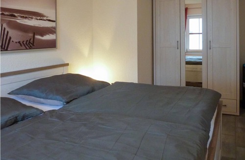 Monchgut-Granitz Apartment | Between the Baltic Sea beach and the Bodden, the Boddenhus apartment house awaits you with its brigh