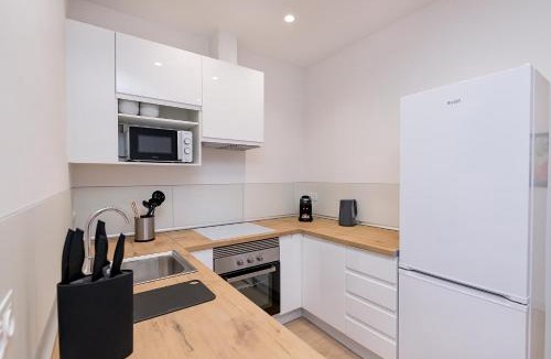 Moncloa - Arguelles Apartment | BHost - Debod