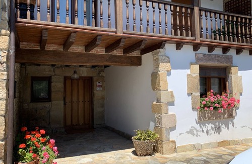 Corvera de Toranzo House | Big house in Cantabria, Spain