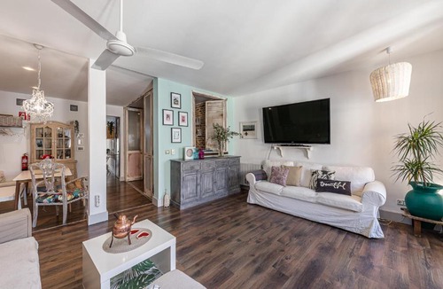 Embajadores Apartment | BNBHolder Spacious Dream SOL