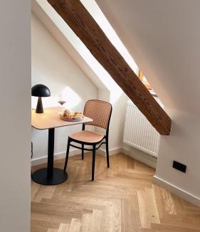Freising Apartment | Bob W Peterhof