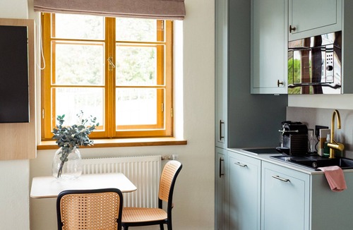 Freising Apartment | Bob W Peterhof