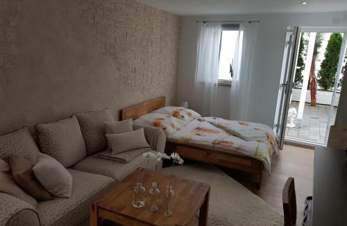 Schnetzenhausen Apartment | Bodensee Ferienwohnung Claudia 1