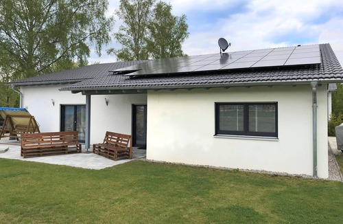 Bodenwoehr House | Bodenwöhr Lakeside Gem