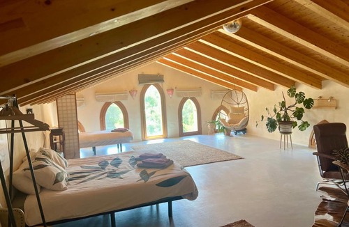 Cretas House | Boutique B&B Masia Katmandú