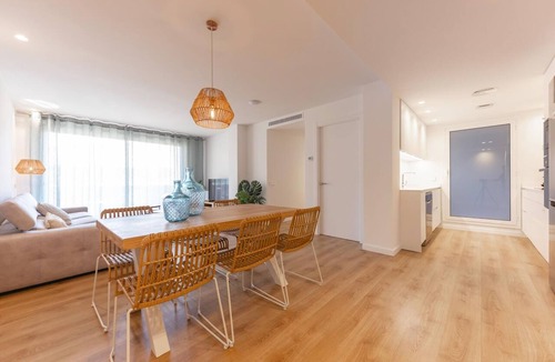 el Mercadal Apartment | Bravissimo Falcó, 3 bedrooms and balcony