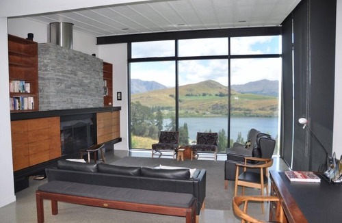 Lake Hayes House | Breathtaking views over the Wakatipu Basin
