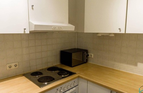 Bogenhausen Apartment | Bright and Quiet Flat with a Balcony