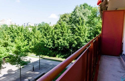 Bogenhausen Apartment | Bright and Quiet Flat with a Balcony
